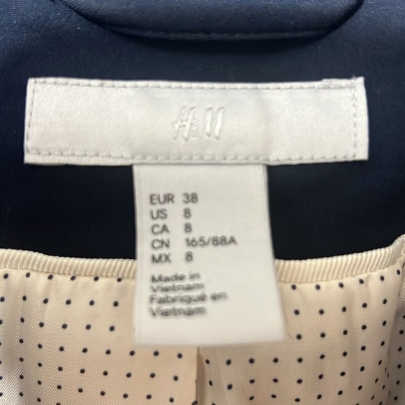 H&M size 8 blue two button blazer - Picture 3 of 6
